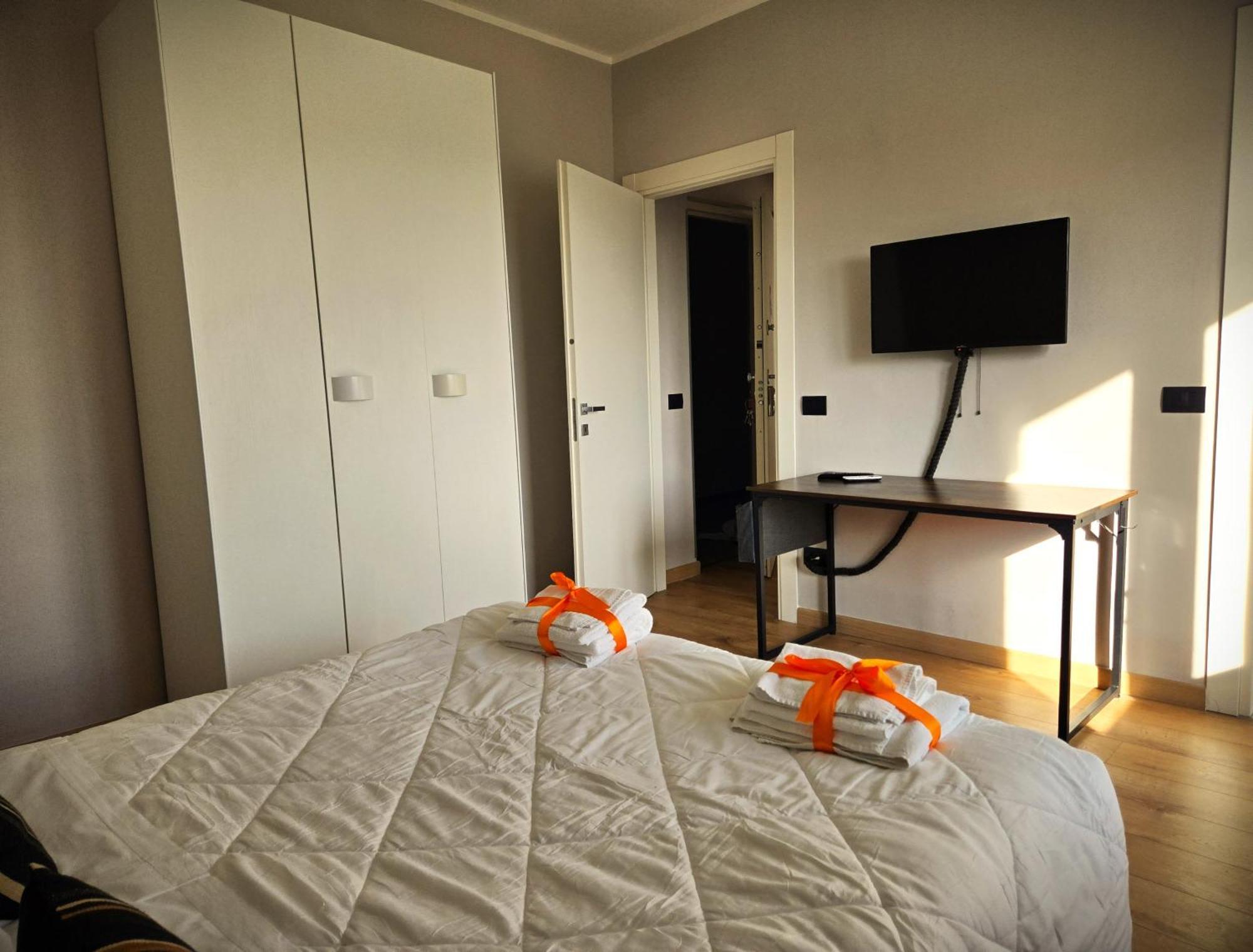 7 Lakes Aparthotel Burolo エクステリア 写真