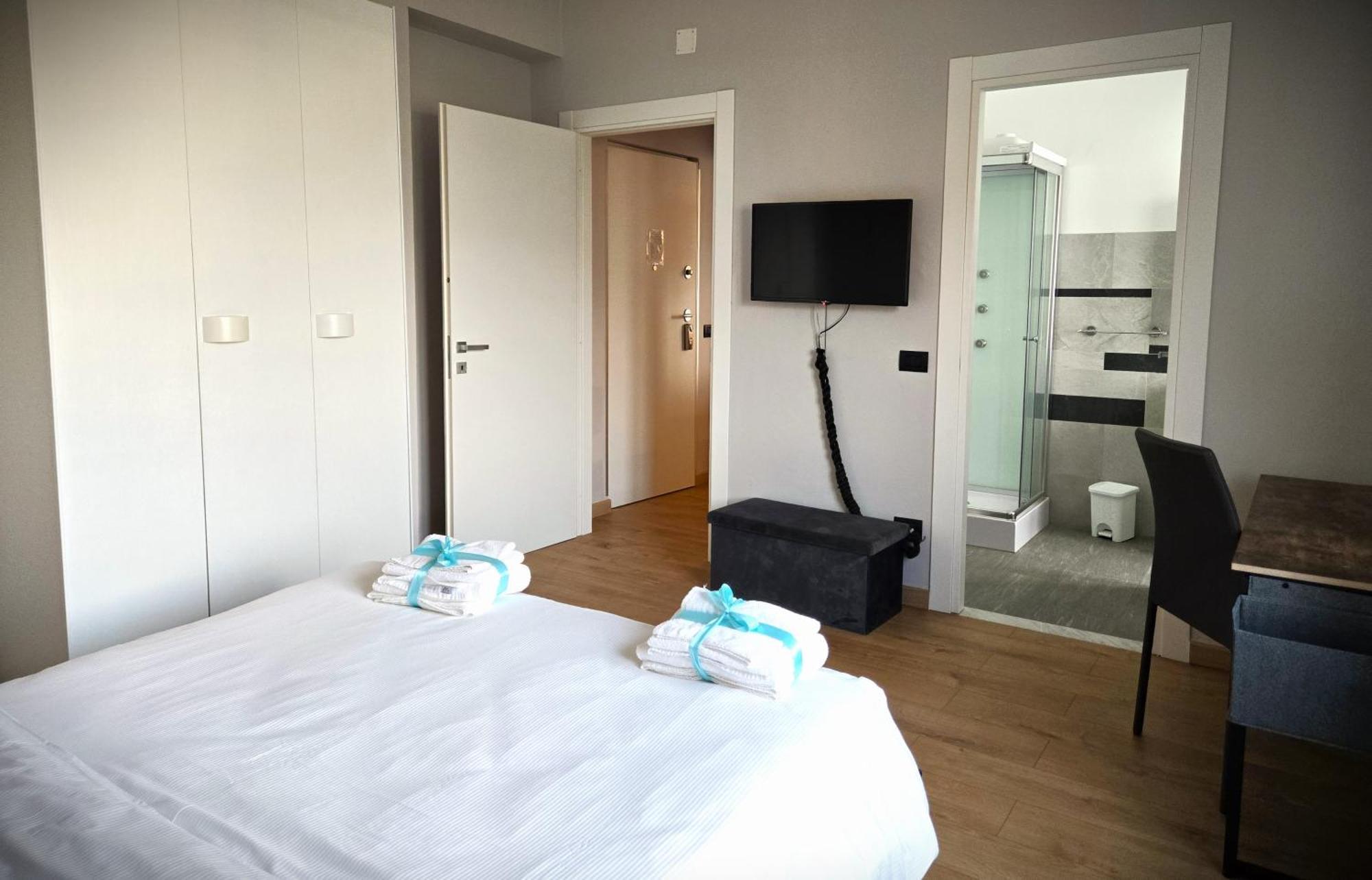 7 Lakes Aparthotel Burolo エクステリア 写真